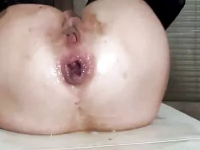 一对年轻恋人是真正的性感性爱爱好者