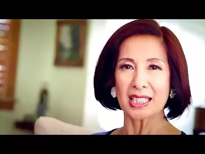 伙计停下那辆车去他妈的前排座位上的金发美女