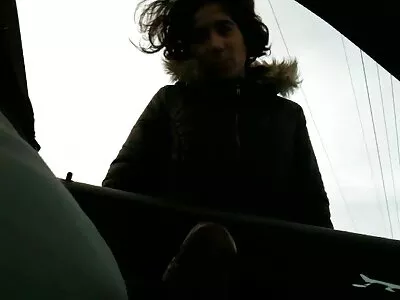 黑人学生被迫满足丰满的金发教授的需求