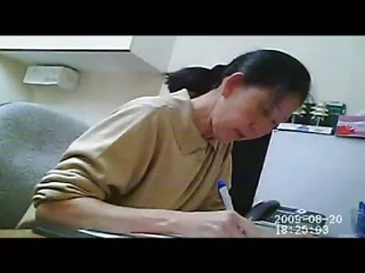 肮脏的金发美女刘海她的继妹的男朋友